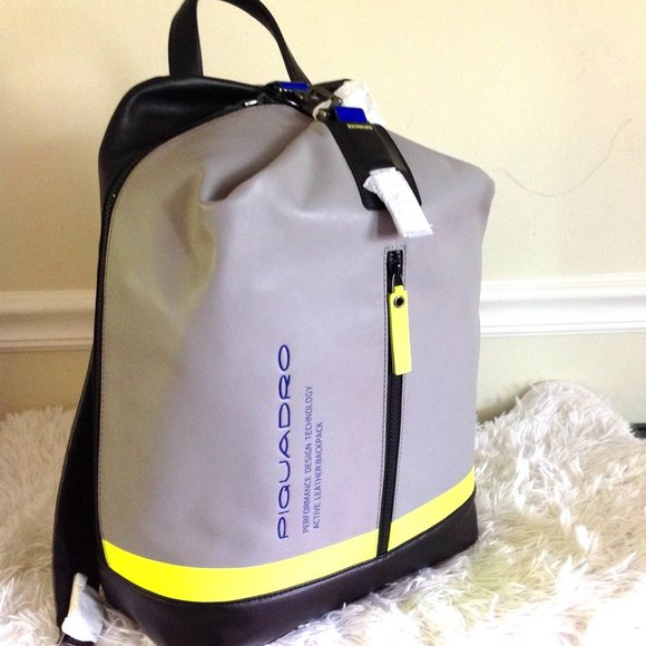 Piquadro Downtown Leather Backpack - Picture 3 of 12